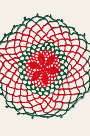 10" Doily | Poinsettia Pattern