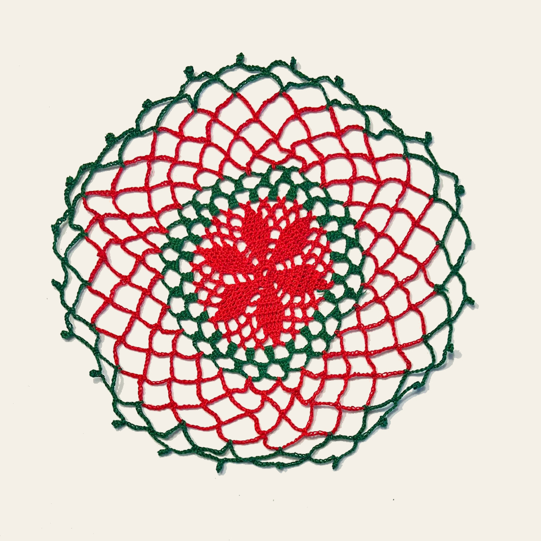 10" Doily | Poinsettia Pattern