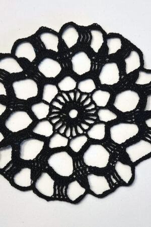 7" Doily | Black
